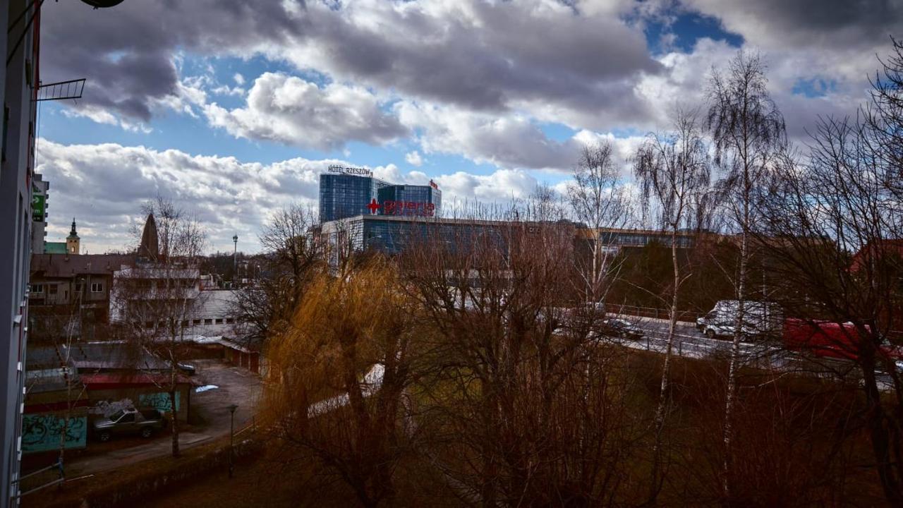 Sienkiewicza Apartament Multi House Rzeszów Esterno foto